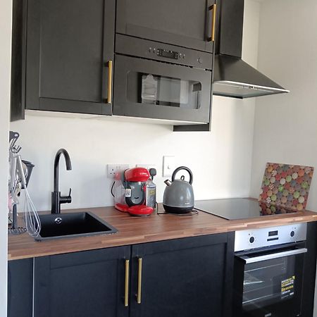 Апартаменти Dingle Escape -2 Bed -Sleeps 4 Екстер'єр фото